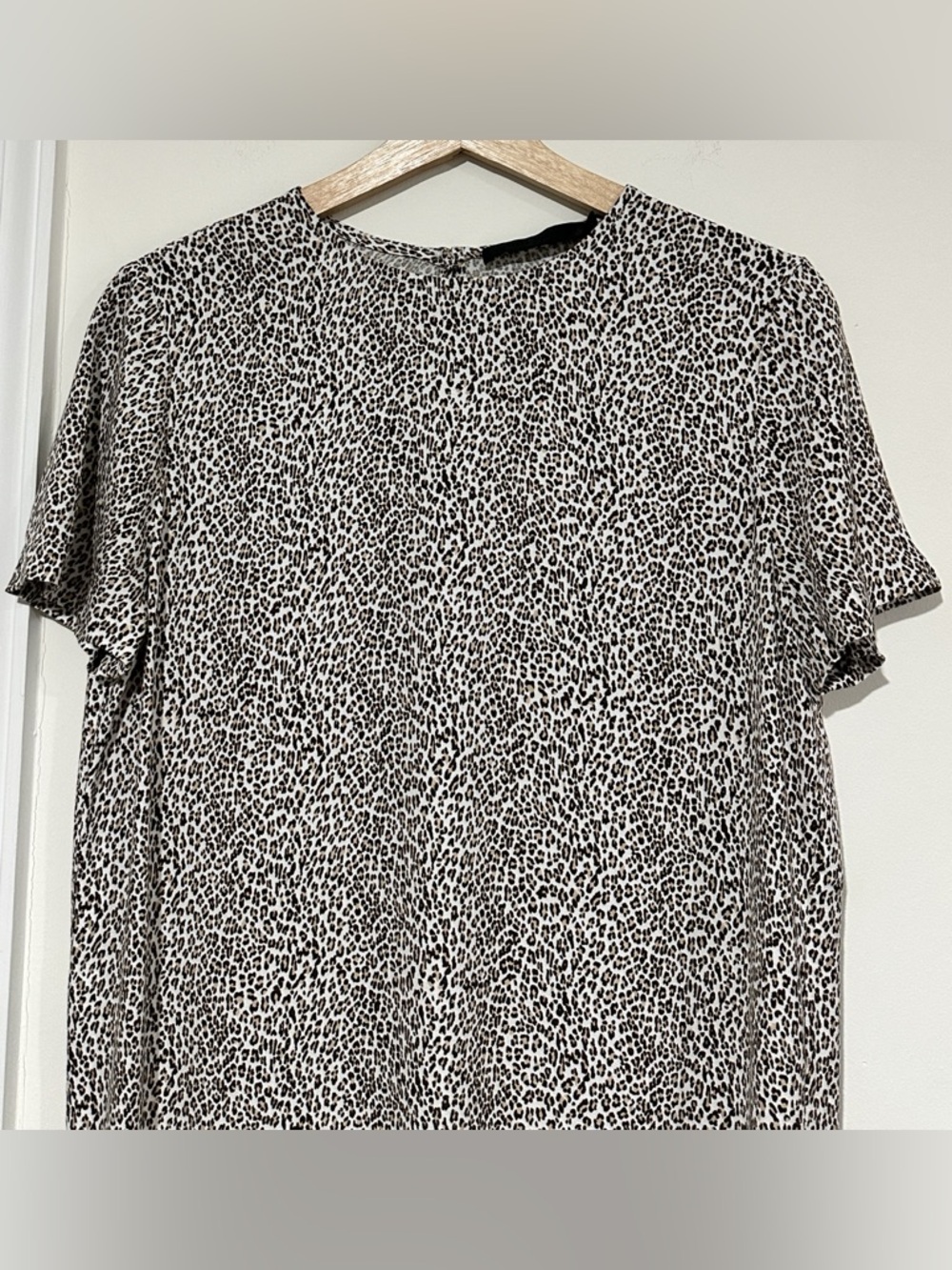 Jenni Kayne Leopard T-Shirt Dress - Picture 6 of 10